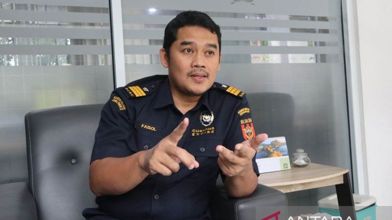 Terungkap! Ratusan Bungkus Rokok Ilegal di Labuan Bajo Disita, Potensi Rugikan Negara Hampir Rp700 Juta