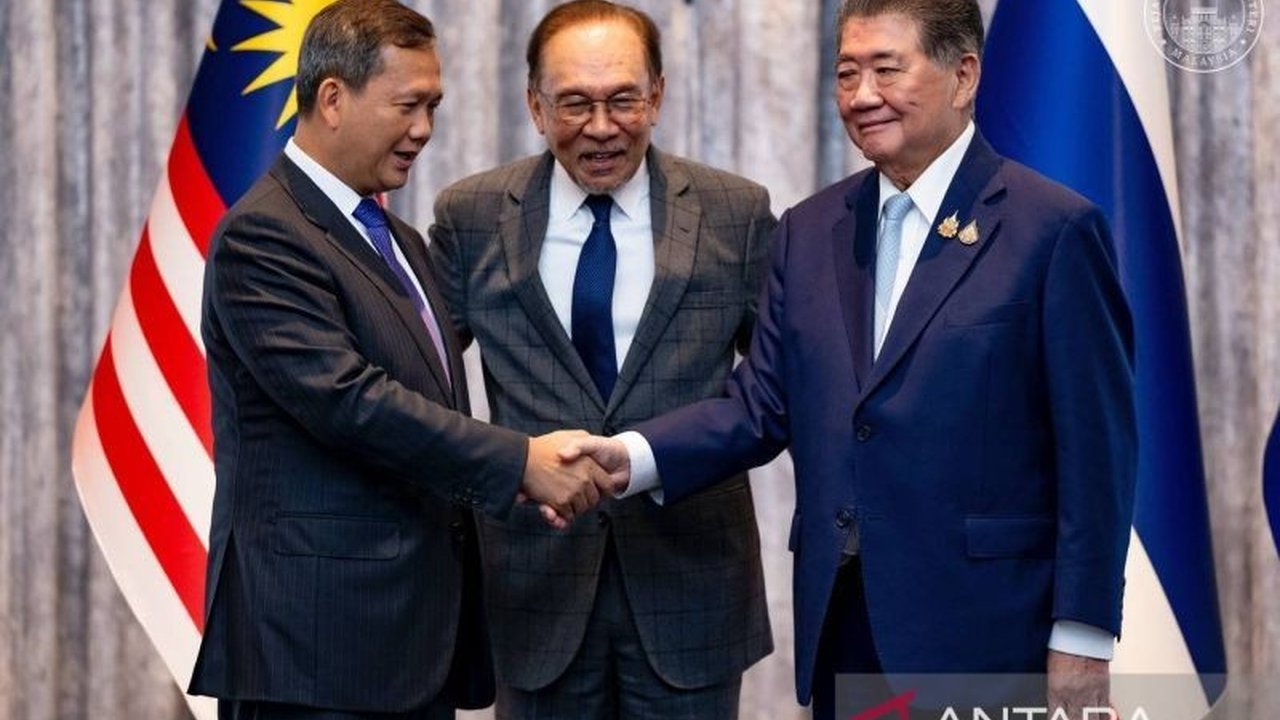Konflik Thailand Kamboja akhirnya mencapai titik terang. Simak bagaimana gencatan senjata Thailand Kamboja ini terwujud berkat peran krusial diplomasi ASEAN.