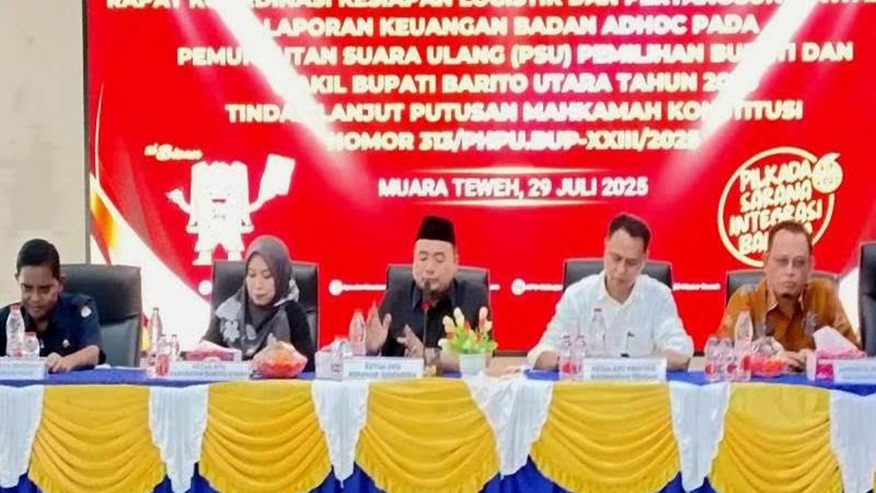 Ketua KPU RI Mochammad Afifuddin menyatakan persiapan Pemungutan Suara Ulang (PSU) Pilkada Barito Utara telah mencapai 99 persen, memastikan kesiapan logistik dan partisipasi pemilih optimal.