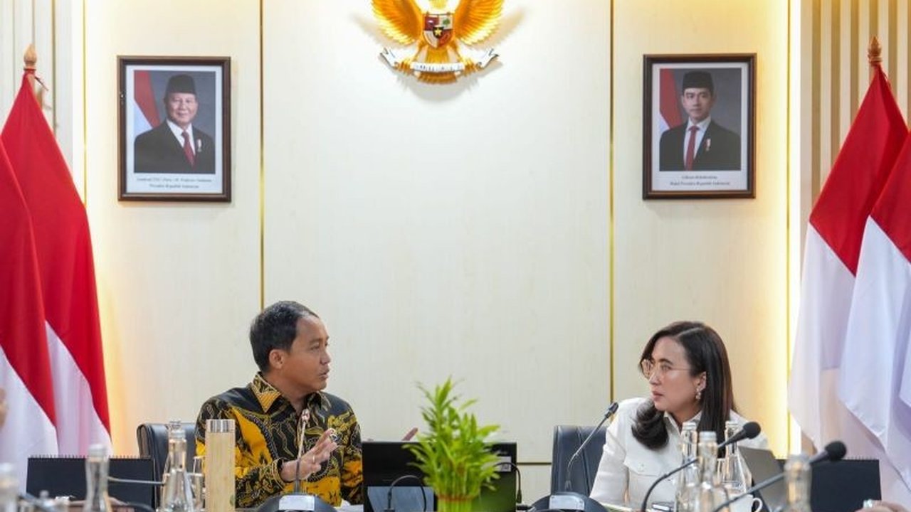 Menteri Kehutanan dan Menteri Pariwisata menjalin sinergi Menhut Menpar untuk meningkatkan keselamatan destinasi wisata alam, pengelolaan risiko, dan konservasi, termasuk dana Rp76,9 miliar untuk Komodo.