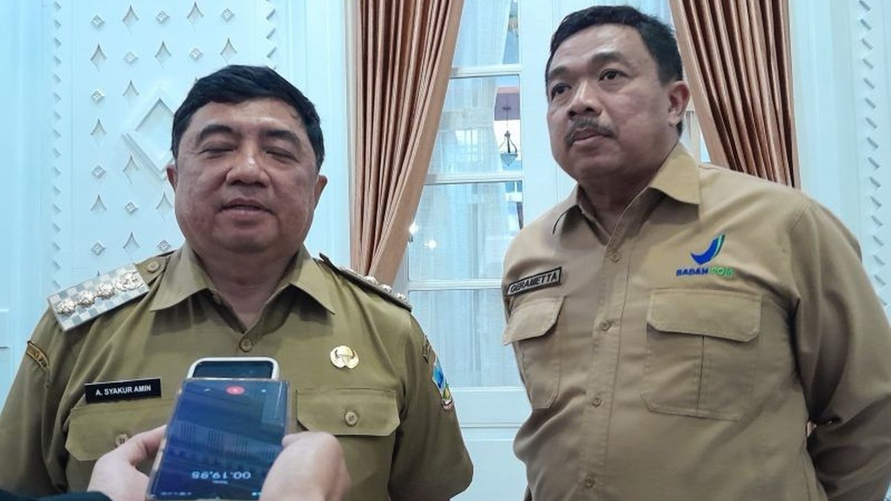 Bupati Garut Abdusy Syakur Amin bersinergi dengan BPOM Bandung untuk memastikan Keamanan Pangan Sekolah di wilayahnya, demi generasi muda yang sehat dan cerdas.