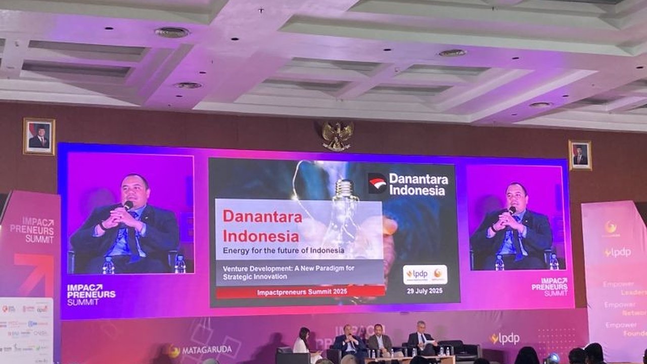 Pandu Sjahrir dari Danantara berencana membangun Universitas Korporat Danantara dalam dua tahun, bertujuan mencetak talenta unggul bersaing di kancah global.