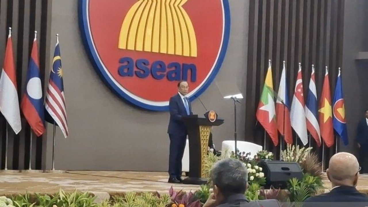 Perdana Menteri Malaysia Anwar Ibrahim menyerukan fokus pada pembangunan Ekonomi ASEAN Terintegrasi dan tangguh, penting di tengah tantangan ekonomi global. Apa alasannya?