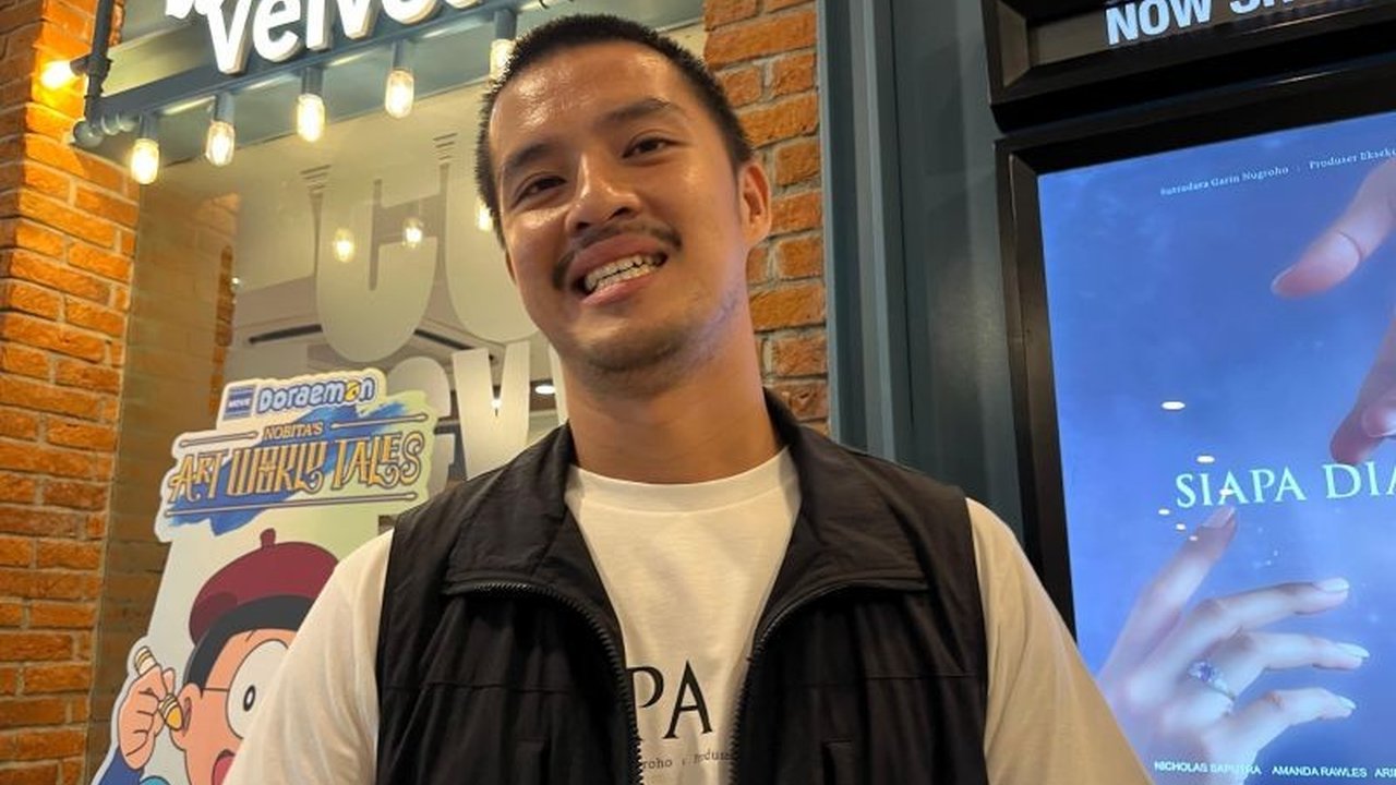 Aktor Morgan Oey akhirnya mewujudkan impiannya bermain di film musikal melalui 'Siapa Dia' karya Garin Nugroho, sebuah tantangan baru baginya.