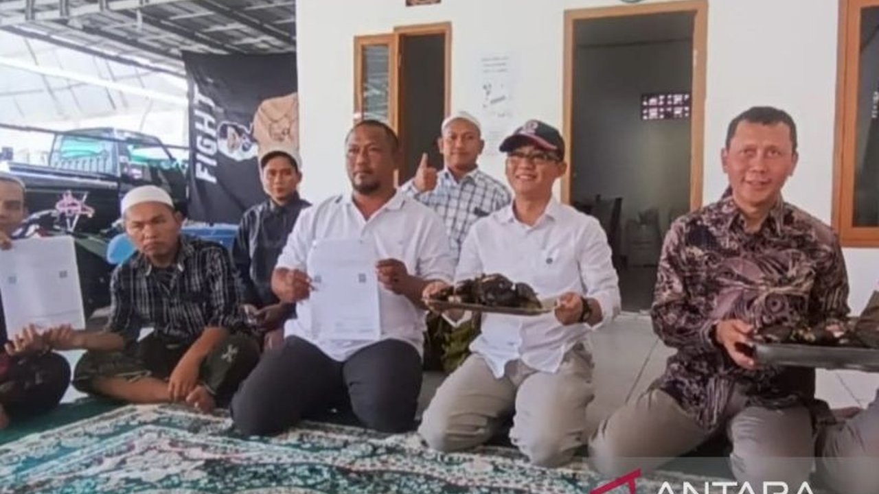 Anggota DPR RI pastikan ikan Waduk Cirata bebas merkuri usai uji lab di Bogor, membantah klaim pencemaran dan mengembalikan kepercayaan konsumen.