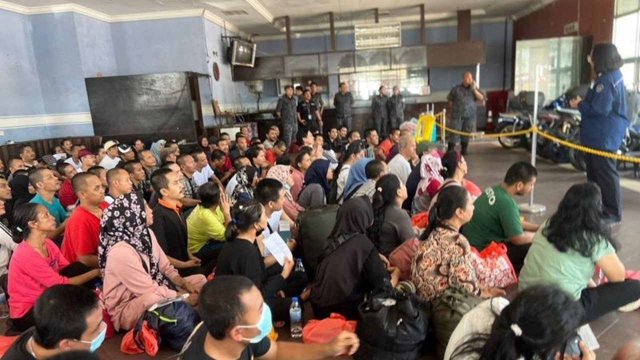 Fakta Mengejutkan: KJRI Johor Bahru Fasilitasi Pemulangan Ribuan PMI Deportasi, Apa Saja Faktor Pendorongnya?