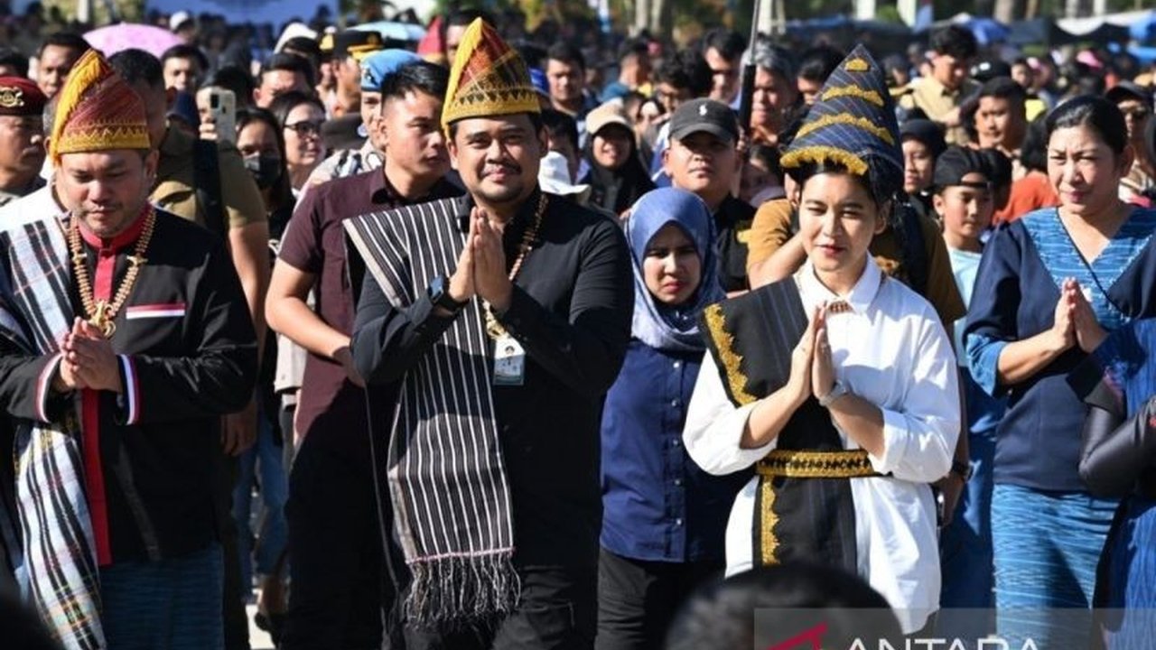 Gubernur Sumut Bobby Nasution berkomitmen mempercepat Pembangunan Infrastruktur Pakpak Bharat, mulai dari jalan hingga fasilitas pendidikan. Apa saja yang akan dibangun?