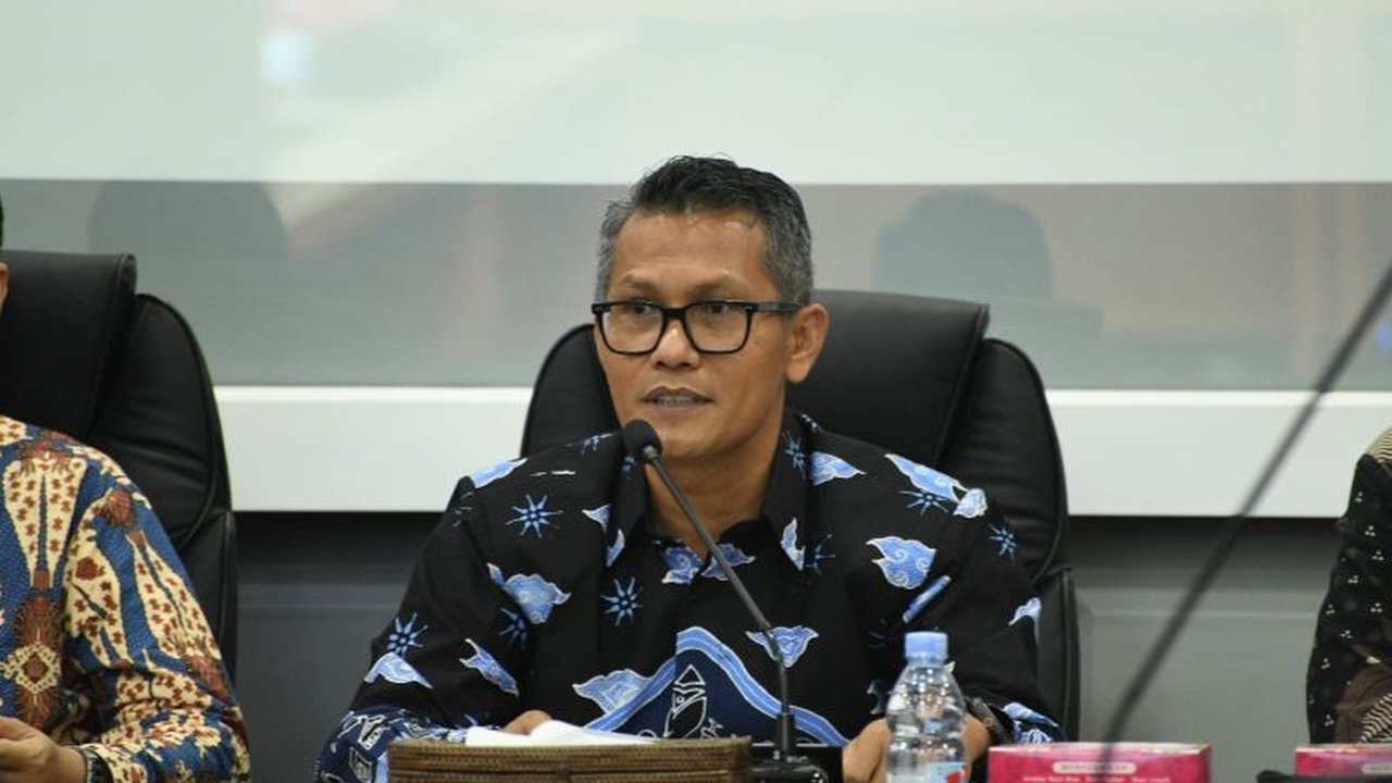 Kementerian Perindustrian (Kemenperin) mengungkapkan bahwa gelombang PHK di sektor industri manufaktur merupakan residu dari kebijakan relaksasi impor. Benarkah demikian?