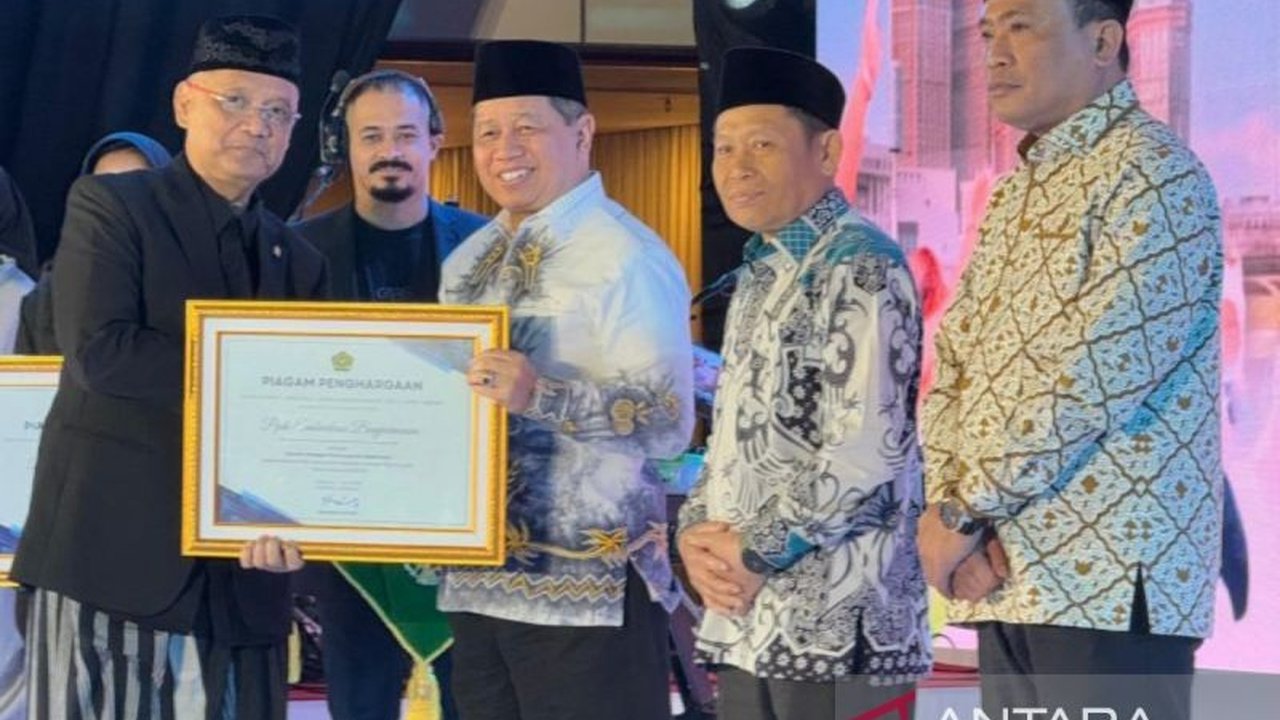 PPIH Embarkasi Banjarmasin Raih Penghargaan Haji 2025: Bukti Kesigapan Mengelola 'Kursi Kosong'