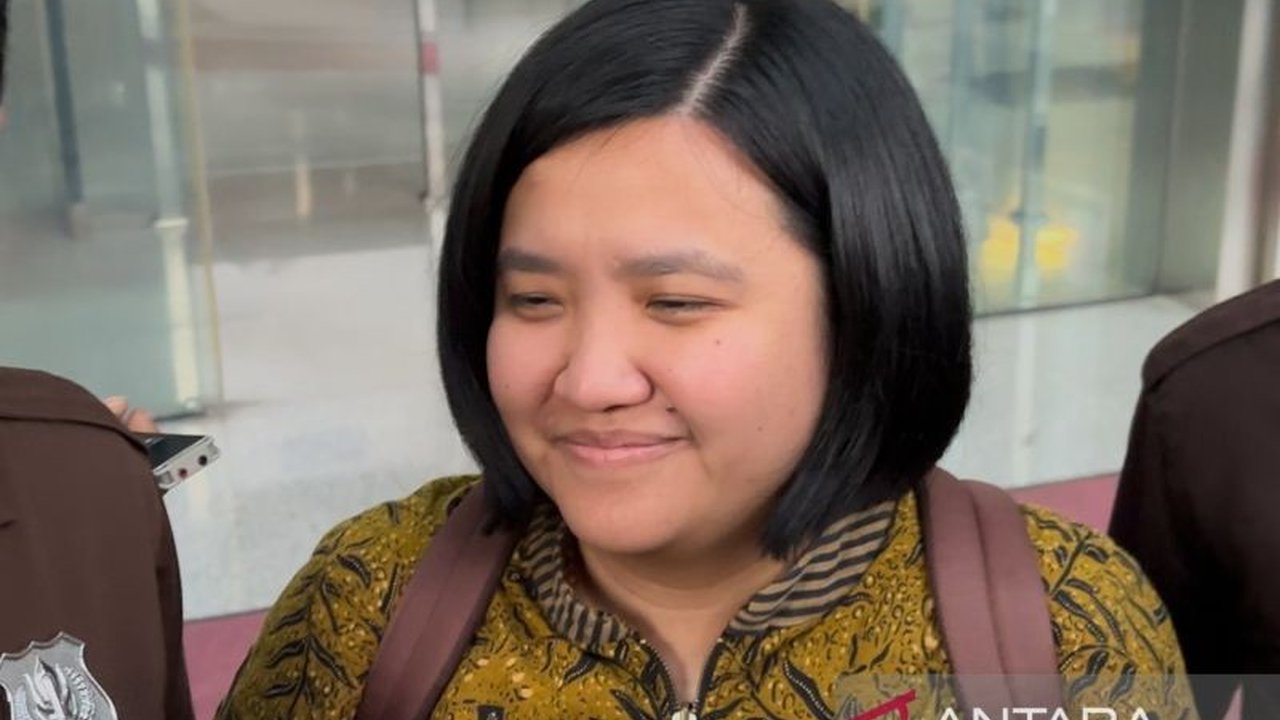 Komisi Pemberantasan Korupsi (KPK) memintai keterangan mantan Staf Khusus Mendikbudristek, Fiona Handayani, dalam penyelidikan dugaan korupsi Pengadaan Google Cloud Kemendikbudristek. Apa saja yang terungkap?