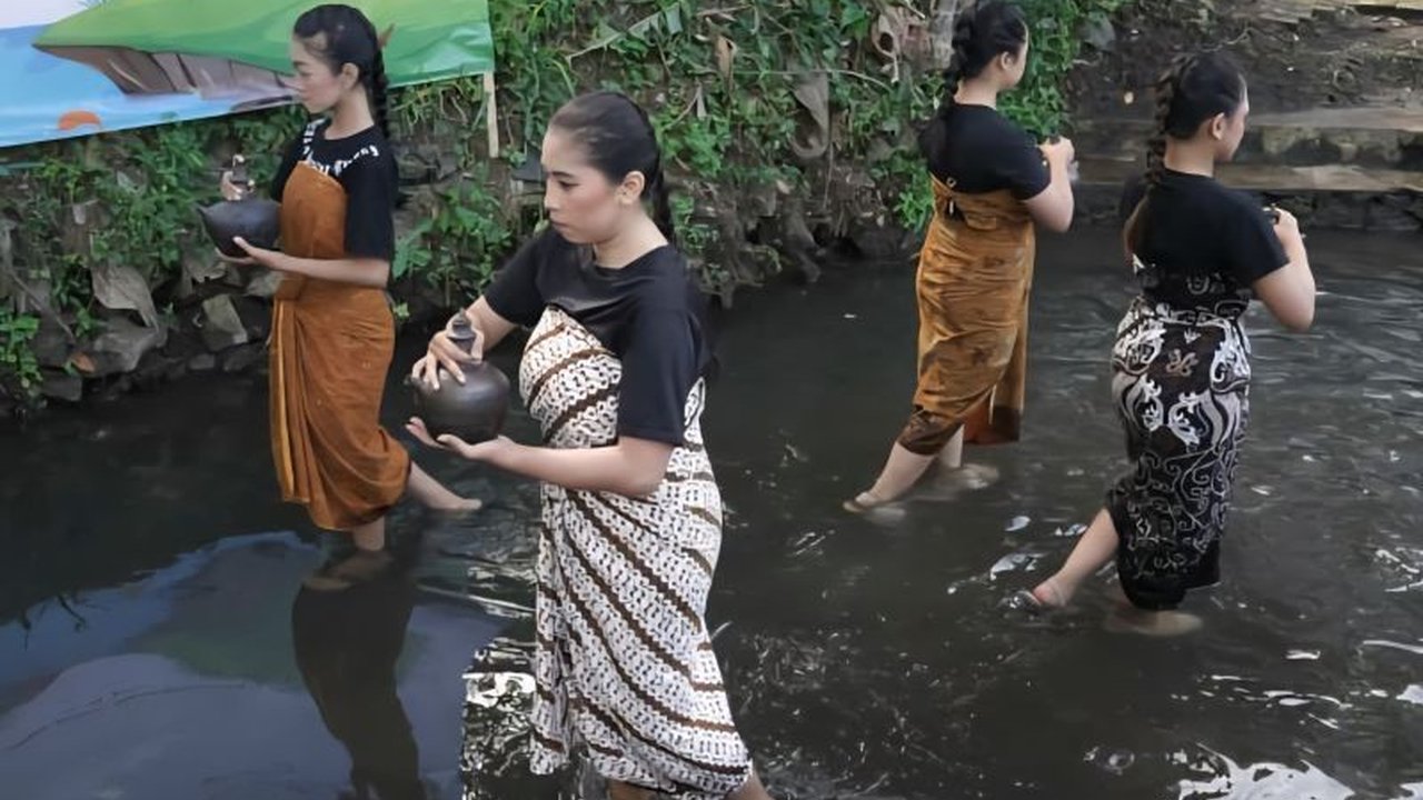 PJT I mengadopsi pendekatan holistik untuk Pelestarian Sungai, melibatkan konservasi, pengendalian daya rusak air, edukasi, dan pemberdayaan masyarakat. Bagaimana strategi ini menjaga keberlanjutan ekosistem sungai?