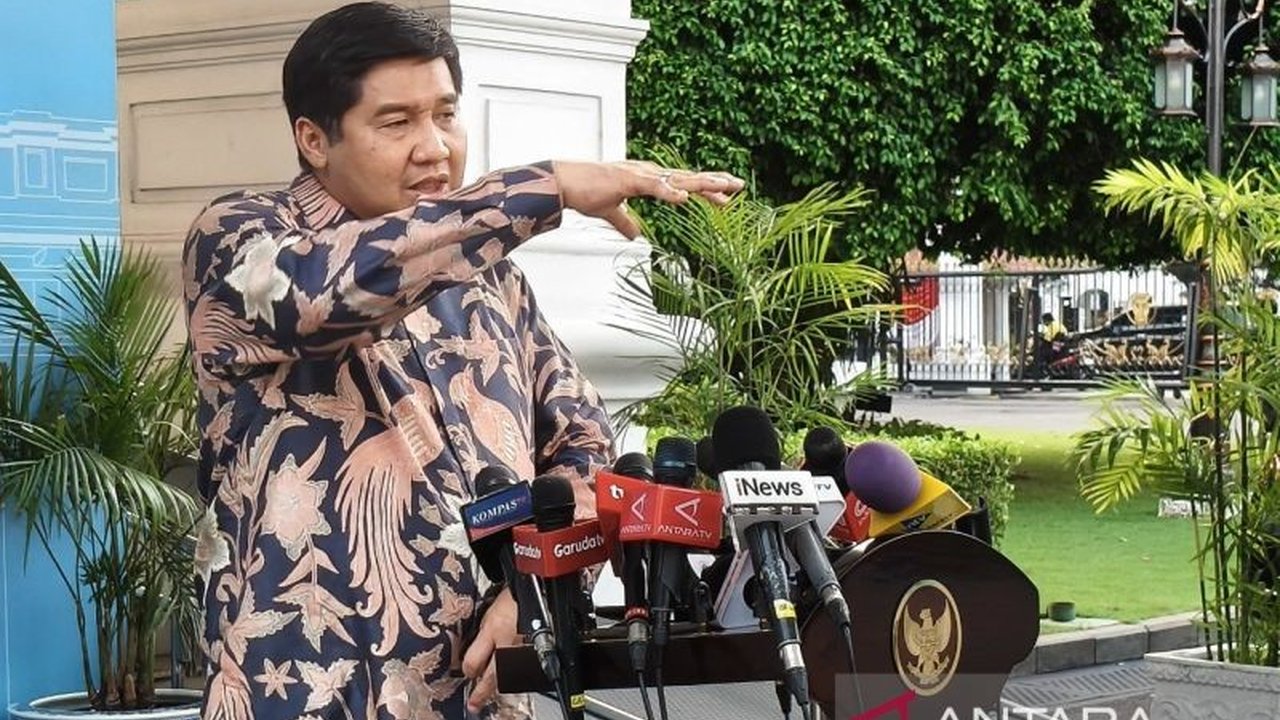 Menteri PKP Maruarar Sirait melaporkan kesiapan program KUR Perumahan, yang pertama kali hadir di Indonesia, kepada Presiden Prabowo. Skema pembiayaan baru ini siap dukung sektor perumahan.
