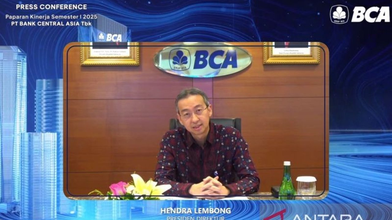 PT Bank Central Asia Tbk (BCA) tidak merevisi RBB, mempertahankan target kredit BCA 6-8 persen hingga 2025. Apa strategi di balik keyakinan ini?