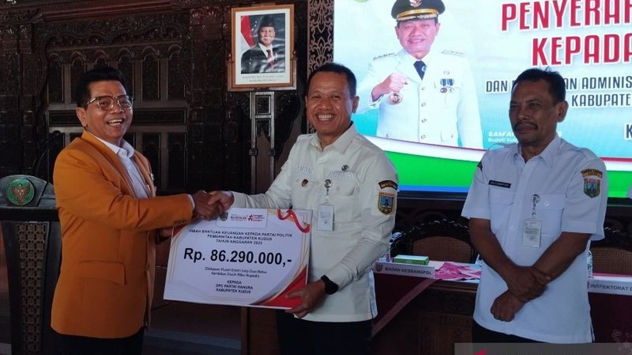 Pemerintah Kabupaten Kudus menyalurkan total Rp2,57 miliar bantuan dana partai politik Kudus kepada 10 parpol. Dana ini diharapkan meningkatkan pendidikan politik dan transparansi.