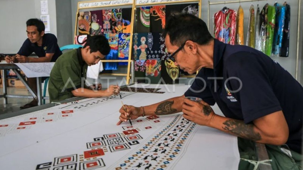 Lapas Kelas II A Lombok Barat mengusulkan 1.340 narapidana untuk menerima remisi dasawarsa pada perayaan Hari Kemerdekaan Ke-80 RI Tahun 2025, sebuah pengurangan masa pidana yang diberikan setiap 10 tahun sekali.