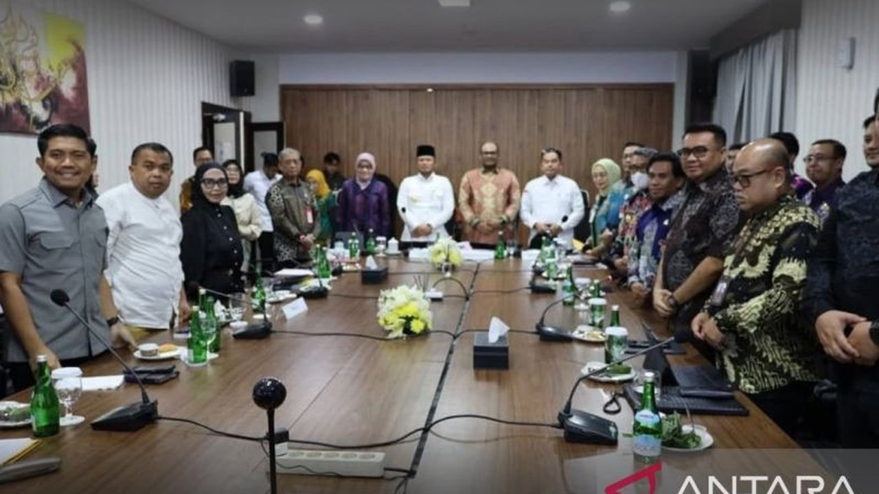 Pemerintah Provinsi Kalimantan Timur memfasilitasi mediasi perselisihan batas wilayah Kutim dan Bontang di Dusun Sidrap seluas 164 hektare, demi menjalankan perintah Mahkamah Konstitusi.