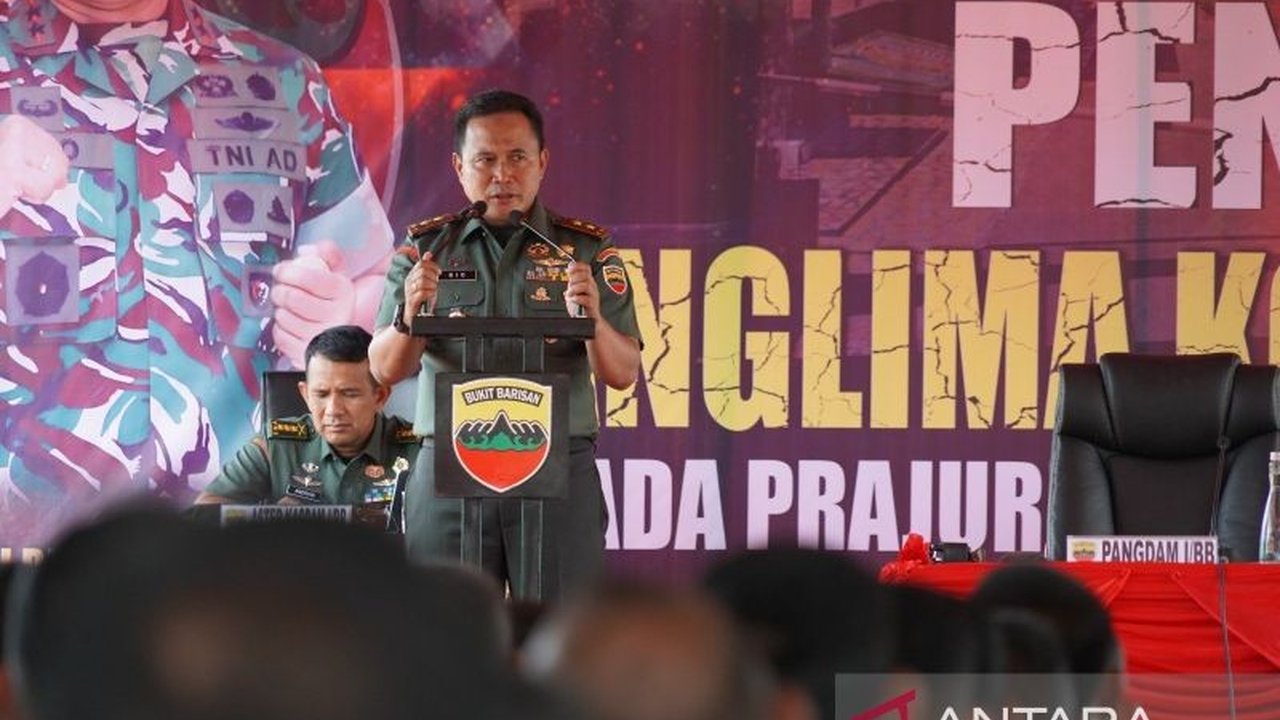 Pangdam I/Bukit Barisan tegaskan larangan judi online bagi prajurit TNI. Ancaman sanksi menanti bagi yang nekat terlibat, sebab judol hanya merusak ekonomi dan masa depan.