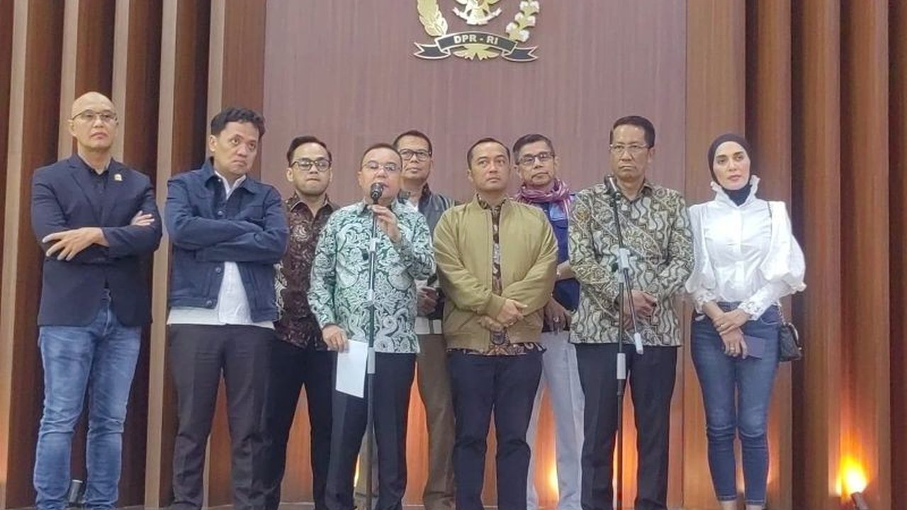 DPR RI resmi menyetujui permohonan abolisi Tom Lembong, mantan Mendag, atas kasus korupsi impor gula. Keputusan ini hentikan proses hukum yang berjalan.