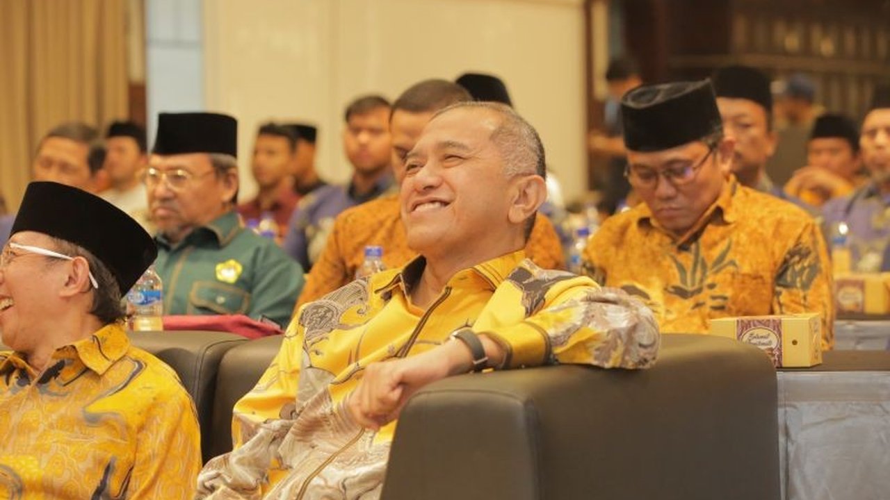 Komisi VIII DPR RI mendesak peningkatan signifikan bantuan pendidikan Kemenag, termasuk KIP-Kuliah dan PIP, hingga dua kali lipat. Langkah ini diharapkan jadi solusi atasi biaya pendidikan yang kian memberatkan masyarakat tak mampu.