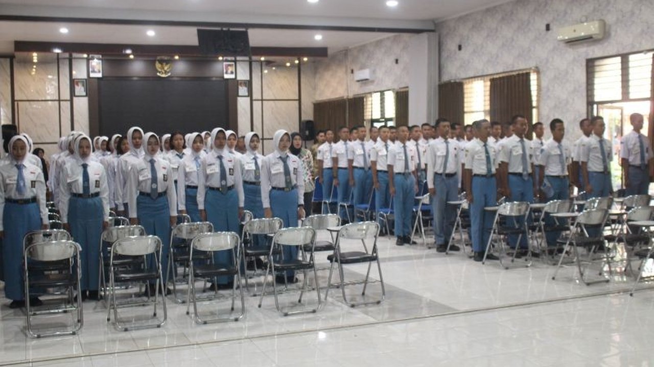 Pemerintah Kota Kediri membekali calon Paskibraka dengan wawasan kebangsaan. Persiapan intensif ini bertujuan membentuk generasi muda berjiwa nasionalis.