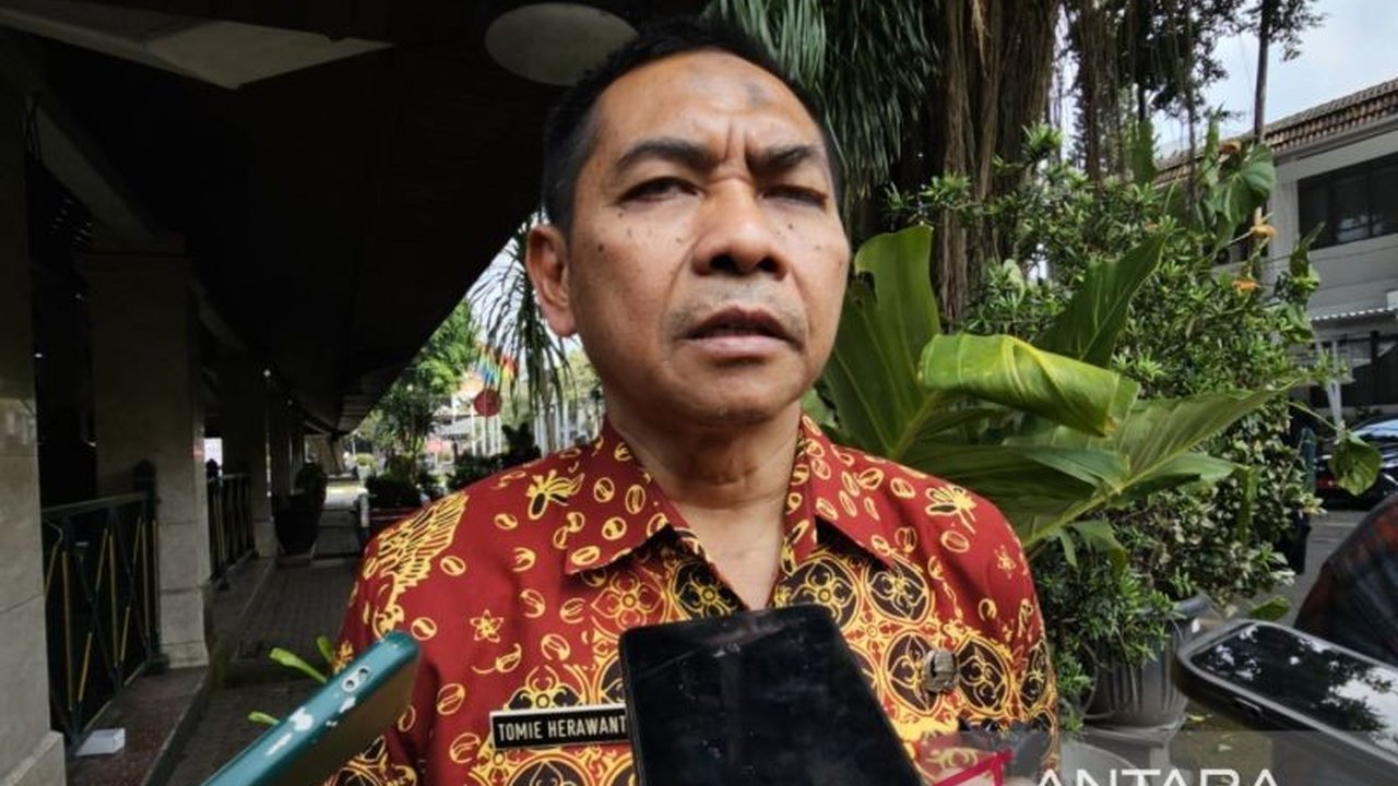 Bappeda Kabupaten Malang gencar menganalisa konsep Konektivitas Malang Raya, meliputi infrastruktur jalan dan usulan sky train, demi wujudkan wilayah megapolitan.