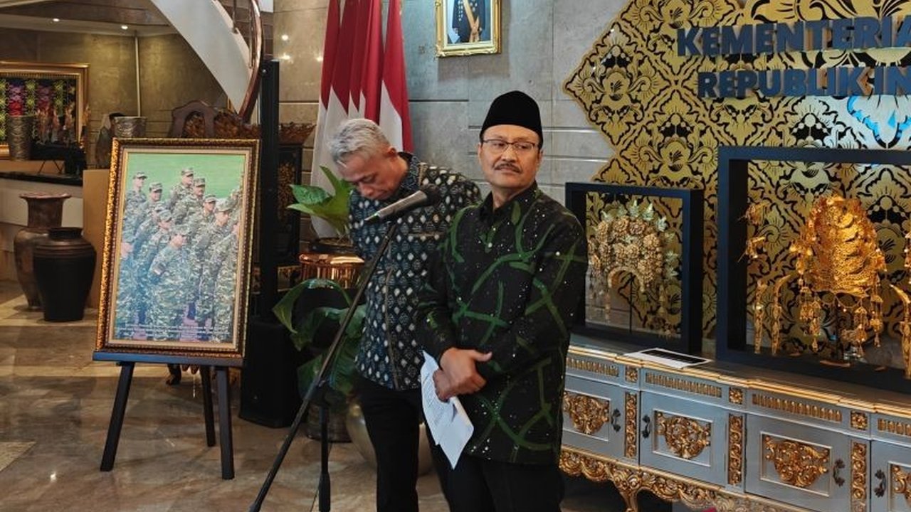 Kementerian Sosial (Kemensos) memastikan 100 titik Sekolah Rakyat akan beroperasi penuh pada pertengahan Agustus 2025. Simak detail persiapan dan tantangannya.