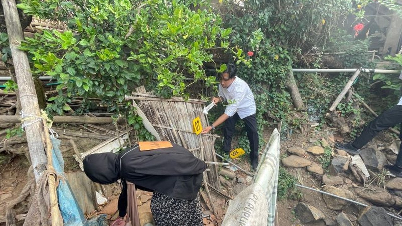 Polres Situbondo berhasil mengungkap Pengungkapan Kasus Pembuangan Bayi, seorang mahasiswi muda diamankan. Motif panik hamil di luar nikah jadi penyebab tragis.