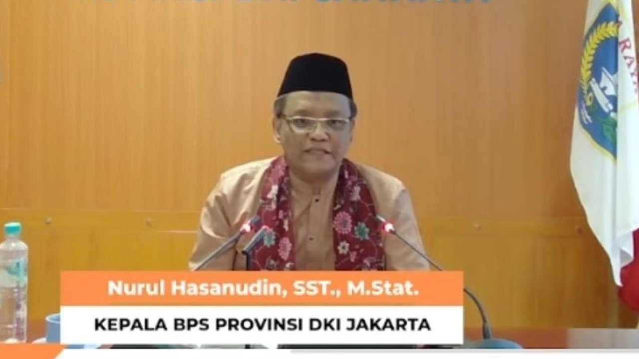 Data BPS DKI Jakarta menunjukkan adanya Penurunan Penumpang Transportasi Jakarta (MRT, LRT, Transjakarta) secara bulanan pada Juni 2025. Namun, bagaimana tren jangka panjangnya?