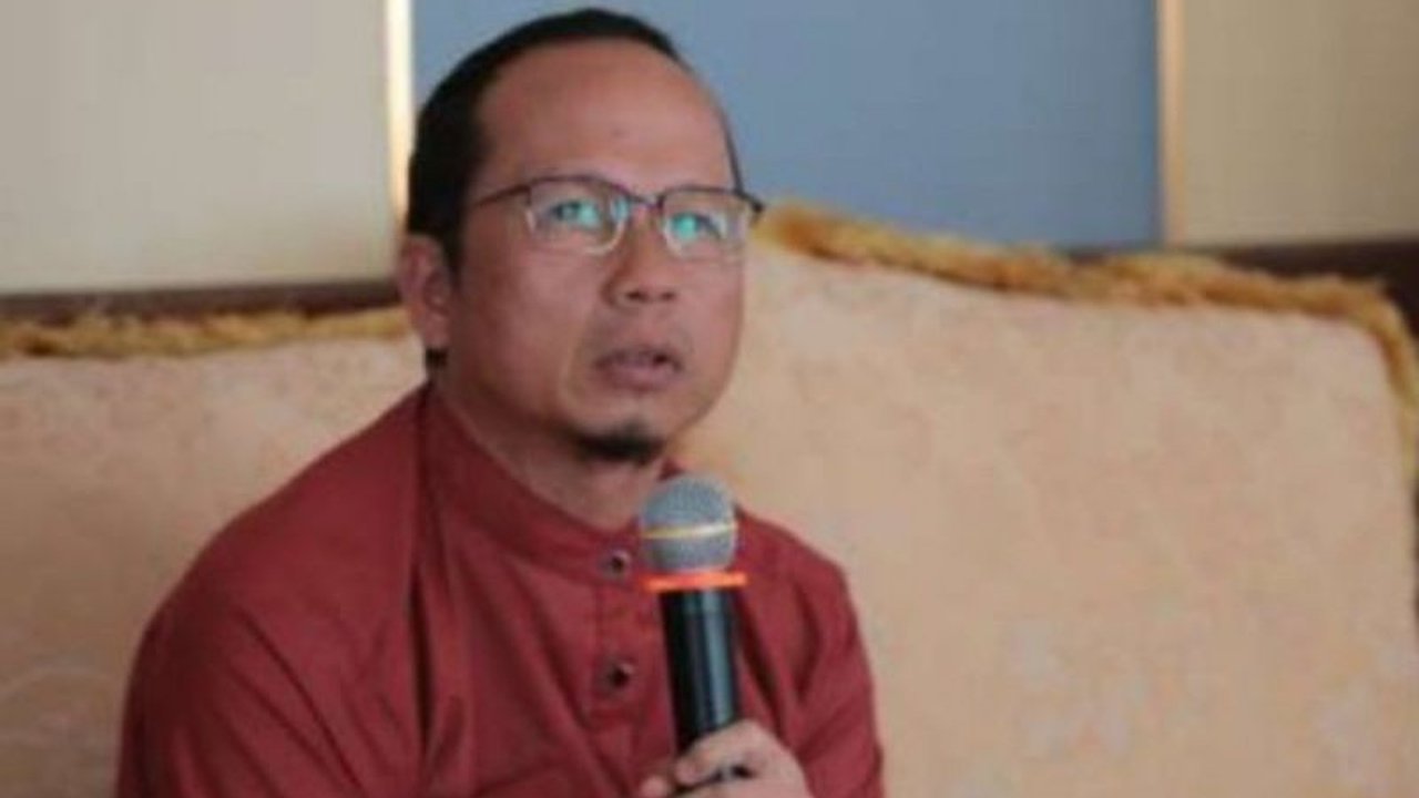 Bangka Tengah bersiap menjalani uji petik pengelolaan sedimentasi laut oleh KKP. Langkah ini krusial untuk atasi pendangkalan muara sungai yang mengancam keselamatan dan ekonomi nelayan.