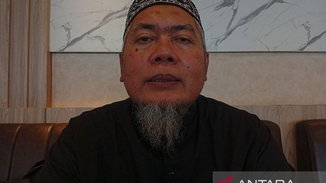 Saksikan bagaimana mantan amir Jamaah Islamiyah, Para Wijayanto, memimpin gerakan Transformasi Ideologi Napiter di Nusakambangan, menyerukan kembali setia pada NKRI dari balik jeruji besi.