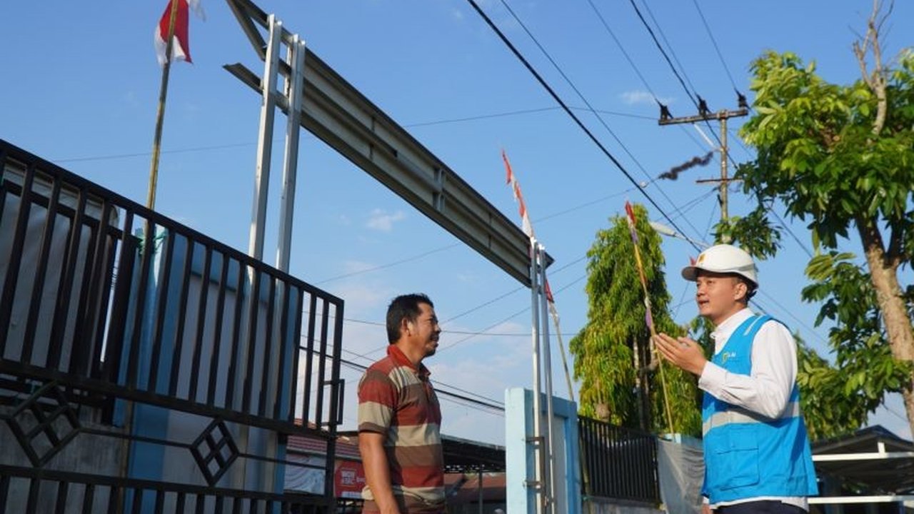 PLN Kalselteng intensifkan edukasi keselamatan listrik jelang HUT ke-80 RI. Waspada bahaya listrik saat pasang atribut kemerdekaan, simak tips aman dari PLN!