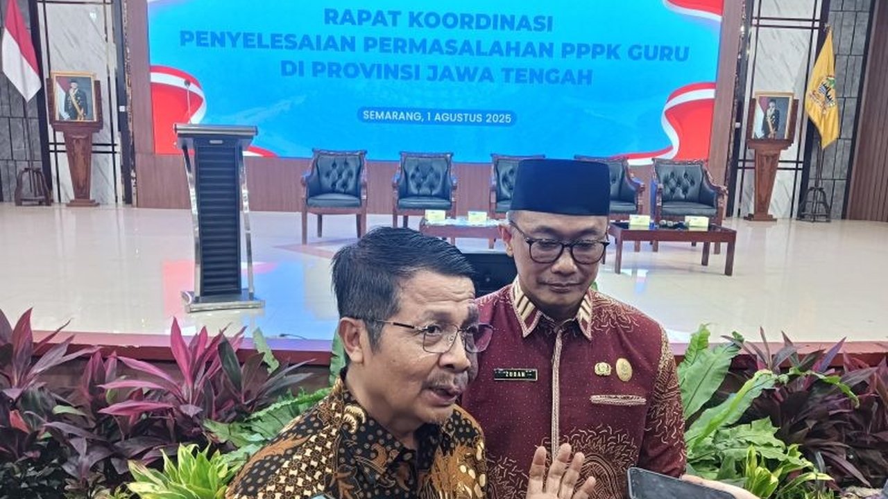 Badan Kepegawaian Negara (BKN) mendesak pemerintah daerah segera mengusulkan formasi guru PPPK, mengingat batas waktu pengangkatan honorer adalah akhir 2025. Apa alasannya?