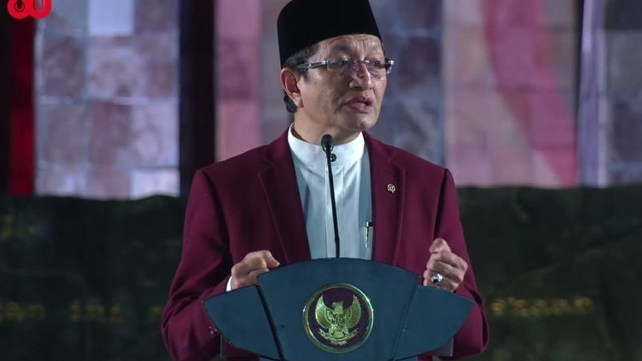 Menteri Agama Nasaruddin Umar menekankan pentingnya membebaskan masyarakat dari kemiskinan sebagai cara memaknai kemerdekaan. Simak program strategis pemerintah untuk mewujudkannya.