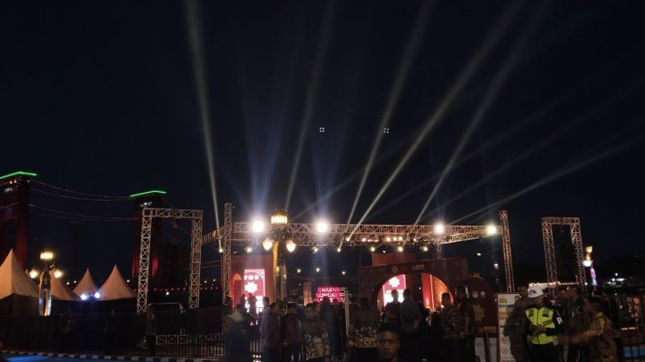 Sriwijaya Expo 2025 di Benteng Kuto Besak (BKB) akan menjadi panggung utama promosi songket Palembang, menarik perhatian nasional dan internasional. Apa saja yang akan ditampilkan?