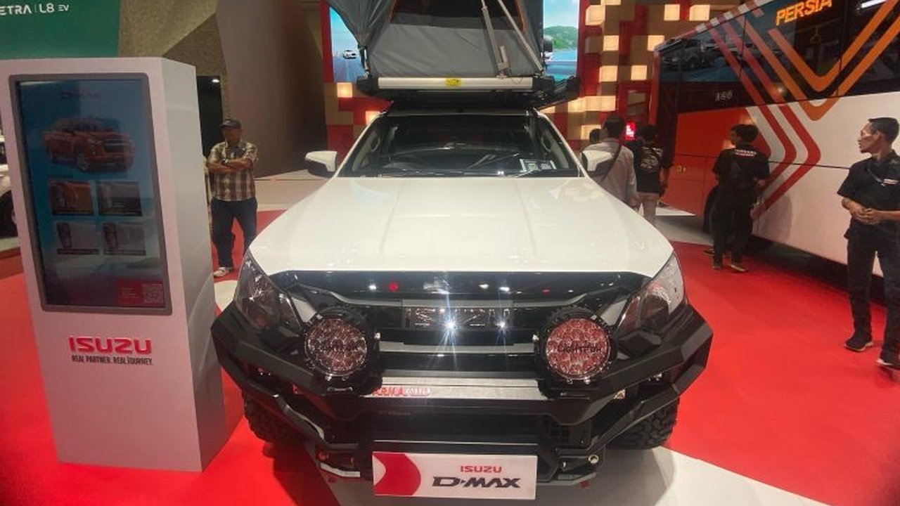 Isuzu D-Max Konsep Off-road, kendaraan tangguh penjelajah alam, resmi dipamerkan di GIIAS 2025. Simak detail modifikasi dan fitur canggihnya yang siap taklukkan medan berat!