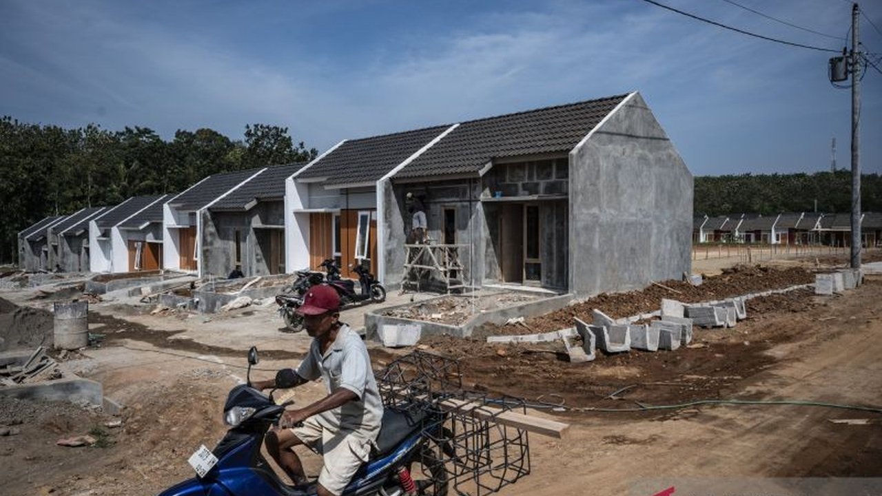 Menteri PKP Maruarar Sirait dan Rektor ITB Tatacipta Dirgantara bersinergi dorong pegawai ITB miliki rumah subsidi, bahkan siapkan bantuan uang muka pribadi. Simak selengkapnya!