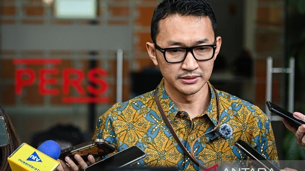 Komisi Pemberantasan Korupsi (KPK) menyatakan belum menerima Keppres Amnesti Hasto Kristiyanto. Simak perkembangan terbaru kasus yang melibatkan Sekjen PDIP ini.
