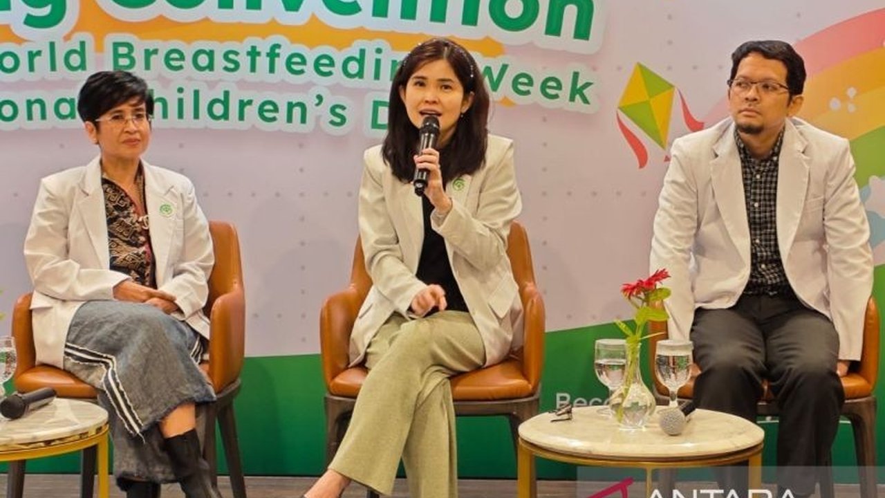 Konsultan Gizi Anak UI mengungkap pentingnya faktor bioaktif ASI dalam membentuk kekebalan dan mematangkan usus bayi, sebuah keunggulan yang tak dimiliki susu formula.