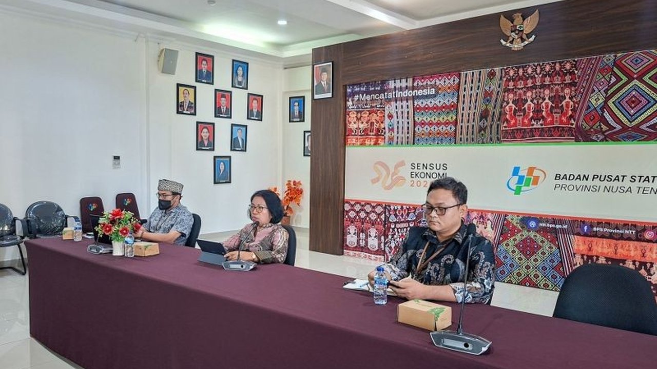 Badan Pusat Statistik (BPS) merilis data inflasi NTT tahunan sebesar 3,03 persen pada Juli 2025. Temukan komoditas apa saja yang menjadi pemicu utama kenaikan harga di provinsi ini.