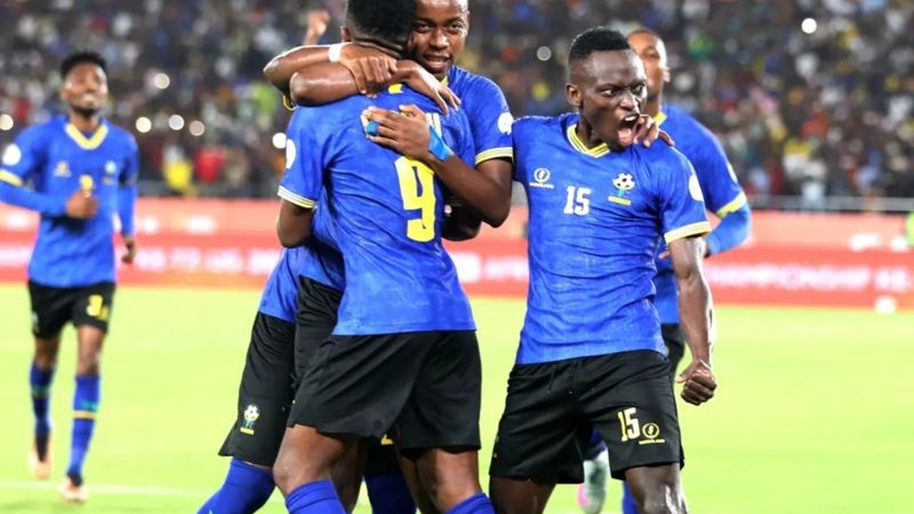 Tanzania memulai kampanye mereka di Piala Afrika 2025 dengan gemilang, meraih kemenangan 2-0 atas Burkina Faso. Bagaimana tim asuhan Hemed Suleiman tampil dominan?