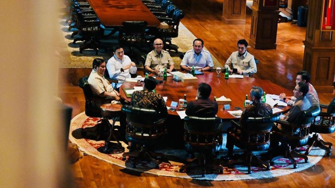 Presiden Prabowo Instruksikan Penggunaan Teknologi Pembukaan Lahan Modern: Solusi Atasi Karhutla?