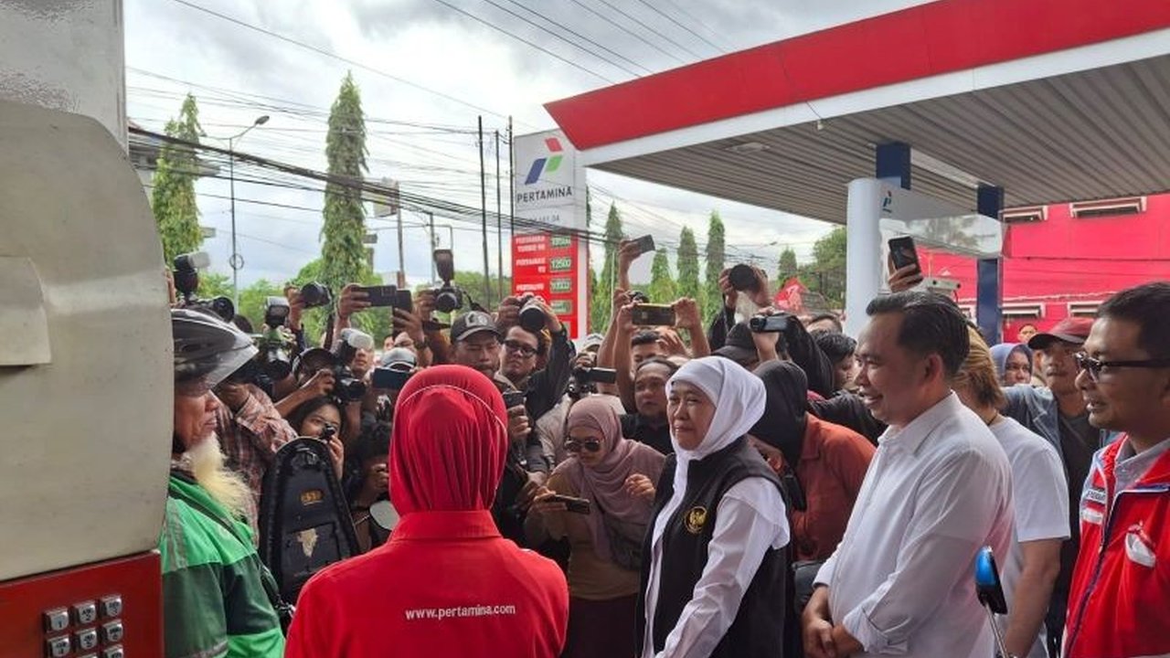 Penutupan Gumitir memicu krisis BBM di Jember. Simak bagaimana gerak cepat pemerintah dan Pertamina berhasil mengatasi dampak serius ini hanya dalam empat hari.