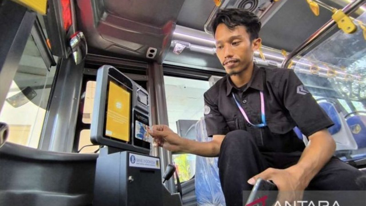 Pemerintah Kabupaten Donggala sedang mengkaji penambahan armada Bus Trans Donggala menyusul lonjakan penumpang dan peningkatan Pendapatan Asli Daerah (PAD) hingga Rp500 juta. Akankah rute diperluas?