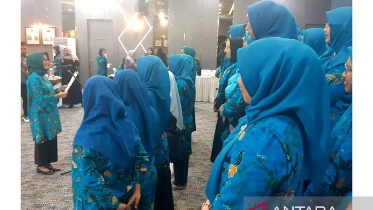 Ketua Umum PP WSI, Valina Singka Subekti, menegaskan pentingnya ketahanan keluarga sebagai fondasi masyarakat kuat, mampu hadapi tantangan sosial, dan melahirkan generasi berkualitas.