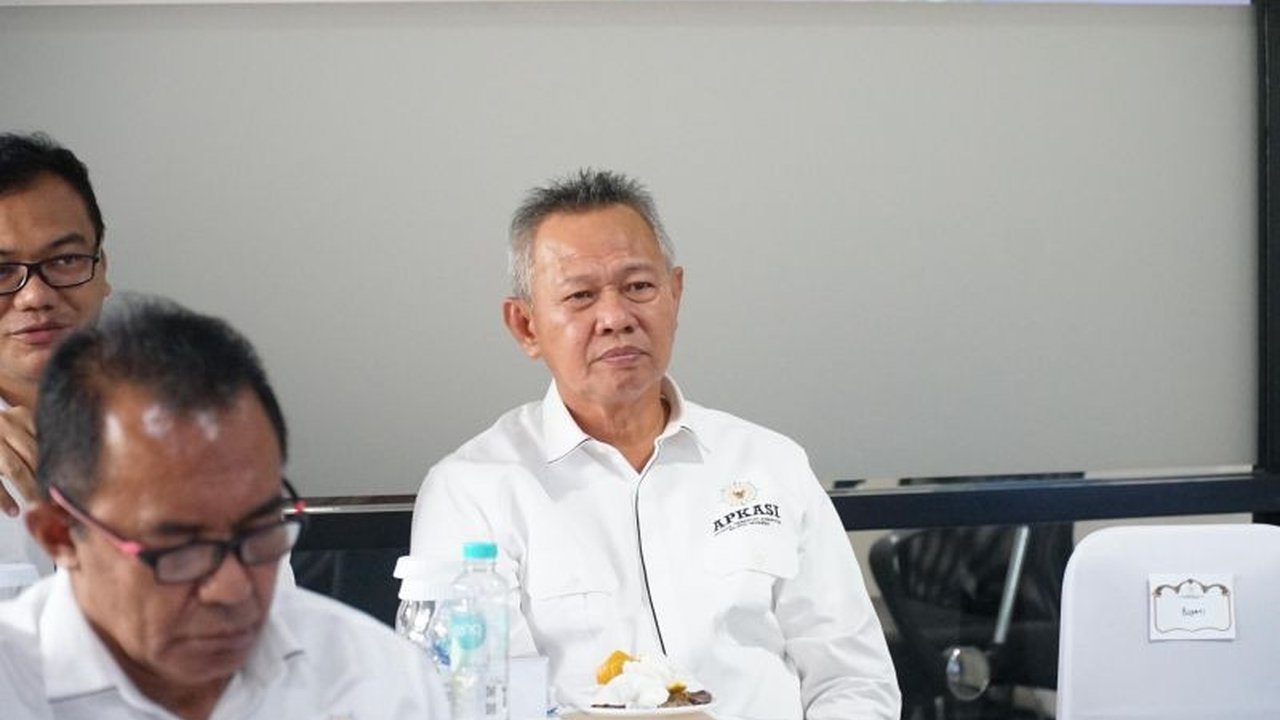 Pemerintah Kabupaten Sigi mendorong APKASI Jembatan Komunikasi yang efektif antara daerah dan pusat, mengatasi hambatan regulasi demi inovasi daerah.