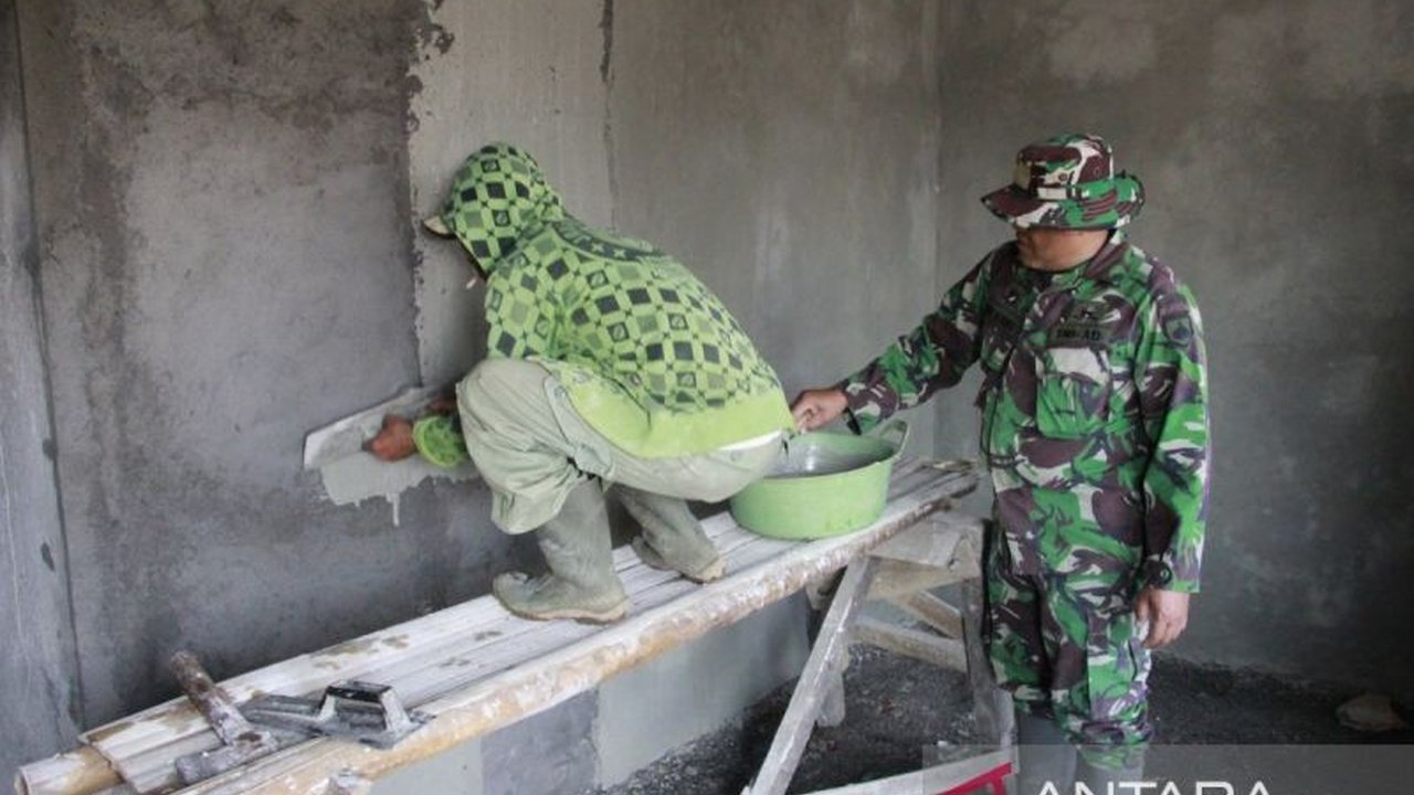 TMMD Kodim Temanggung kembali menunjukkan kepeduliannya, kali ini dengan mewujudkan hunian layak huni bagi warga berpenghasilan rendah. Simak dampak nyatanya!