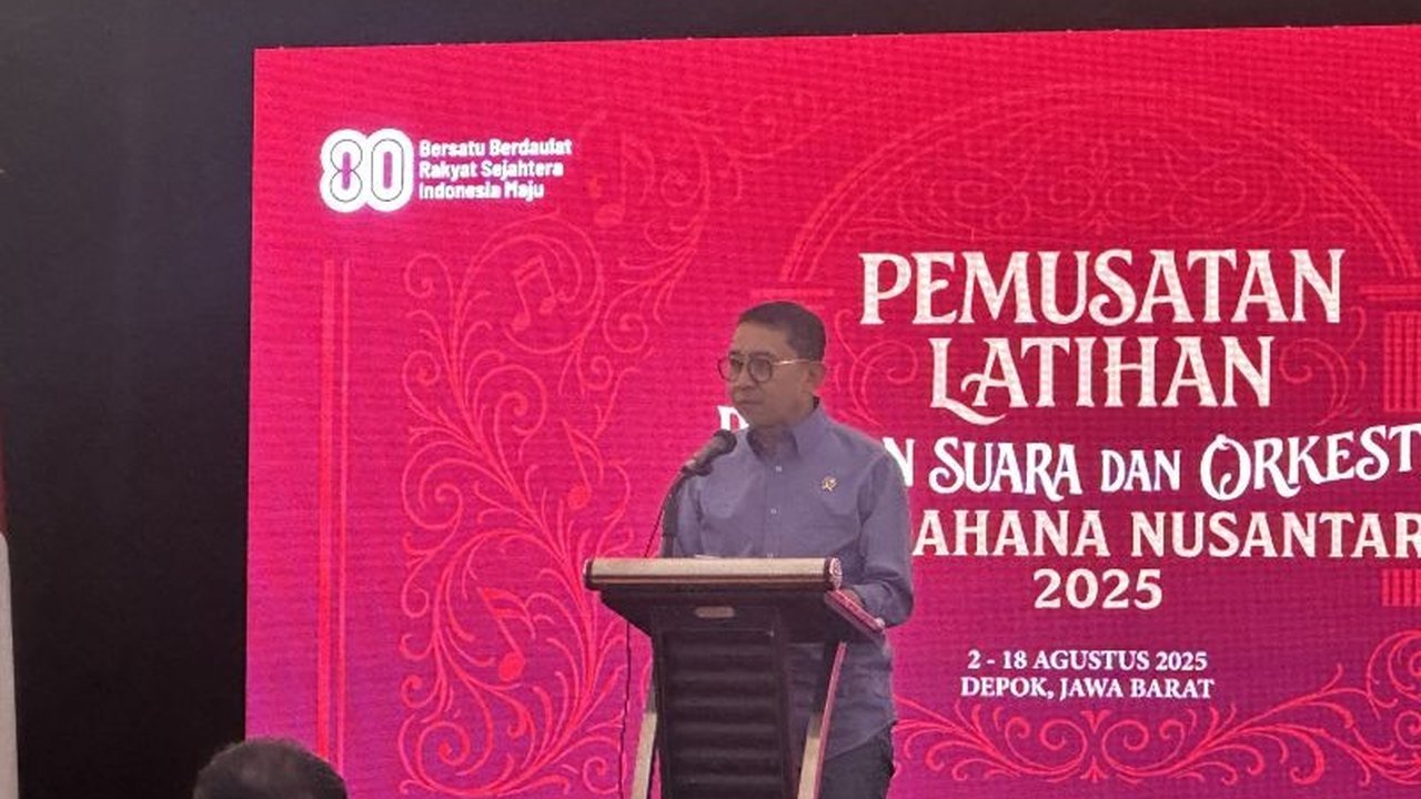 Menteri Kebudayaan Fadli Zon berupaya mencari titik terang atas Polemik Royalti Lagu yang membuat kafe dan tempat usaha enggan memutar musik Indonesia. Bagaimana solusinya?