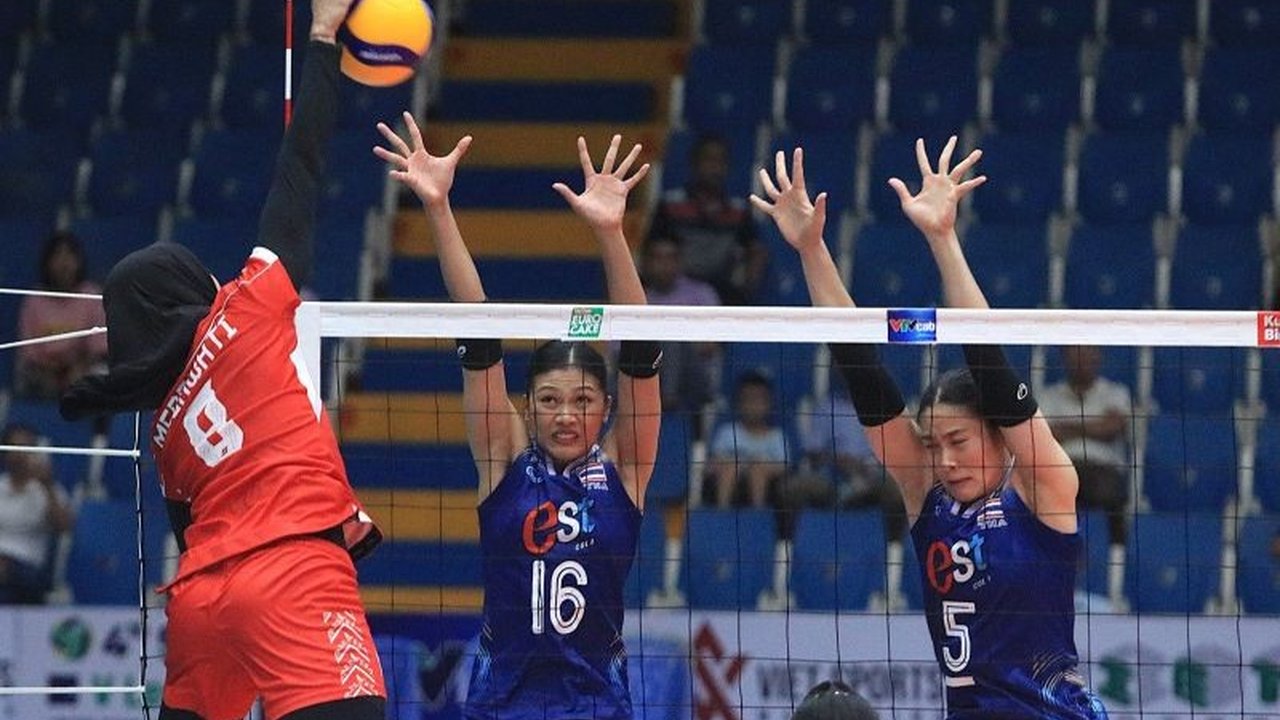 Timnas Voli Putri Indonesia menelan kekalahan ketiga beruntun di SEA V League 2025 putaran pertama setelah takluk 1-3 dari Filipina, menempatkan mereka di dasar klasemen.