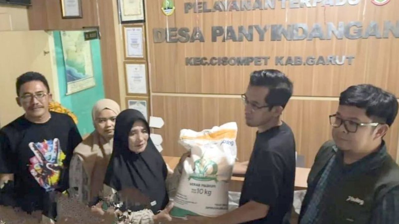 Perum Bulog melakukan penggantian Beras Bantuan yang dilaporkan kurang takaran di Garut, Jawa Barat. Apa penyebabnya dan bagaimana proses penggantiannya?