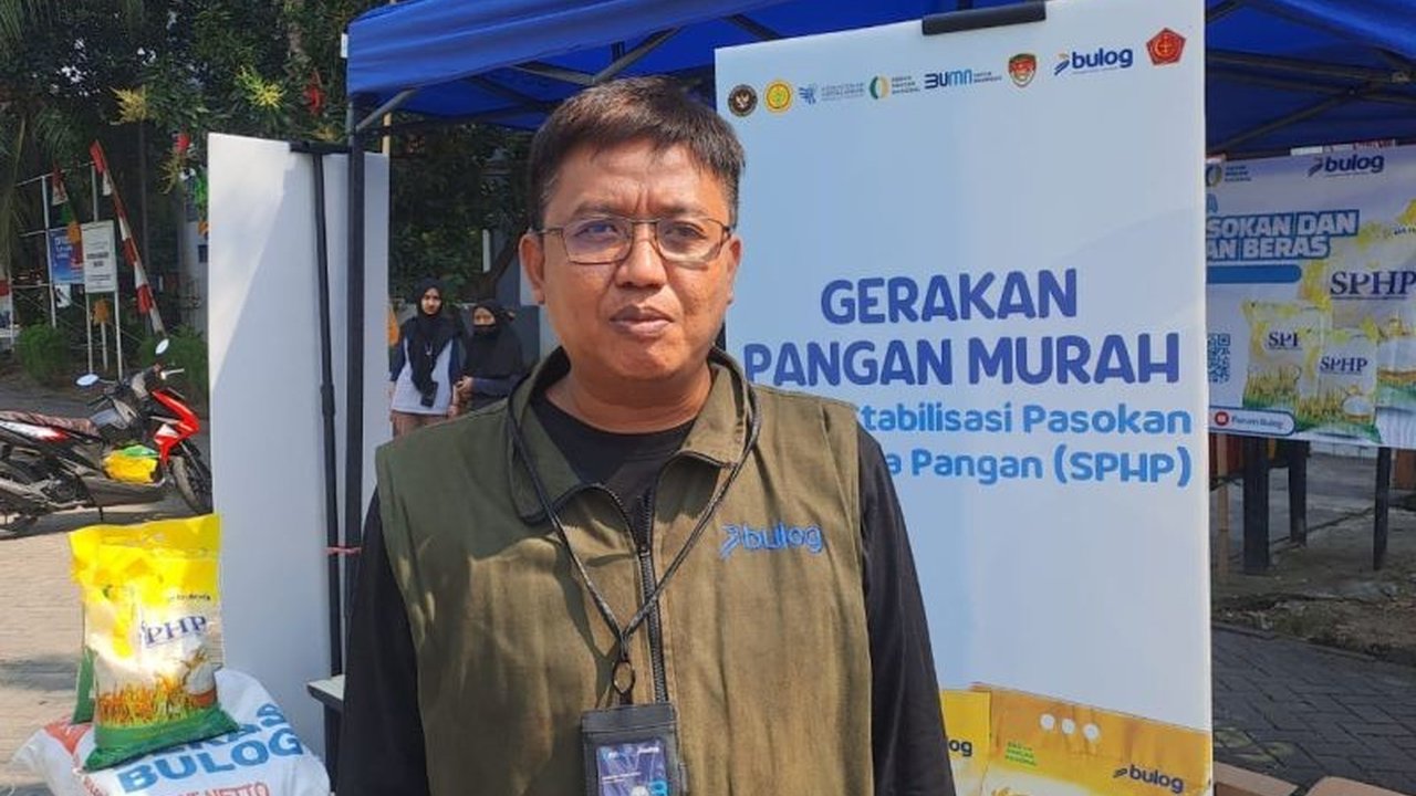 Perum Bulog DKI Jakarta dan Banten menggelar Gerakan Pangan Murah Bulog di 19 rusunawa, mempermudah akses bahan pokok murah bagi warga. Ingin tahu lebih lanjut?